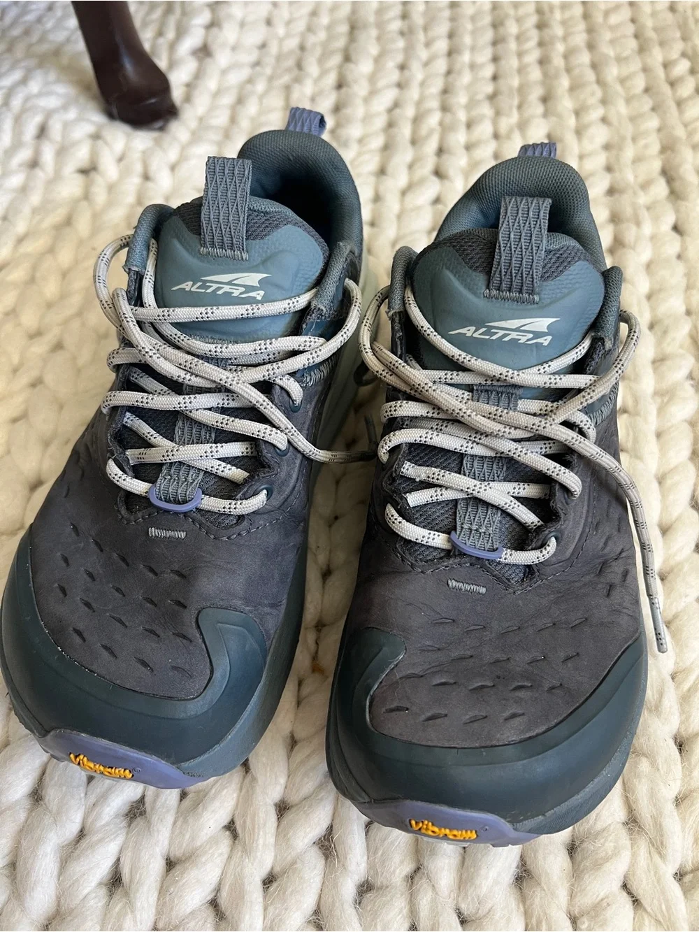 Altra Women's Olympus 6 Hike Low Gtx